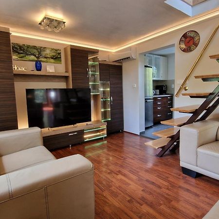 PilisszentivanPilis Hills View Deluxe House With Pool & Ac Near Bp别墅 外观 照片