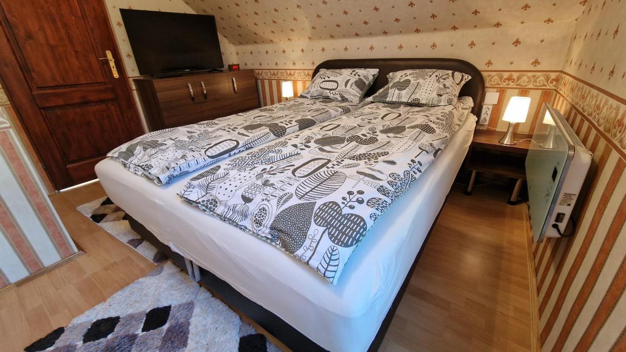 PilisszentivanPilis Hills View Deluxe House With Pool & Ac Near Bp别墅 外观 照片
