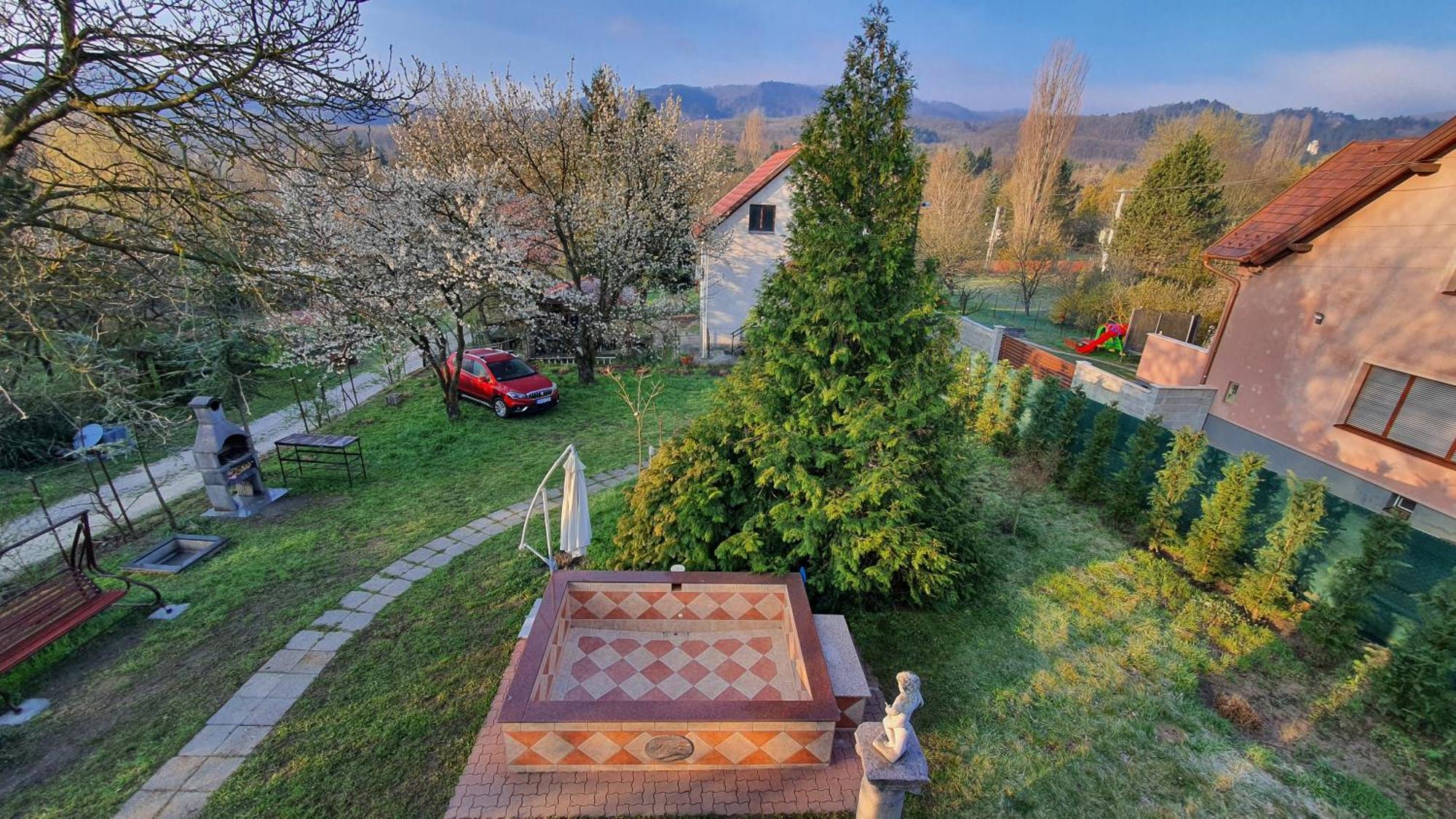 PilisszentivanPilis Hills View Deluxe House With Pool & Ac Near Bp别墅 外观 照片