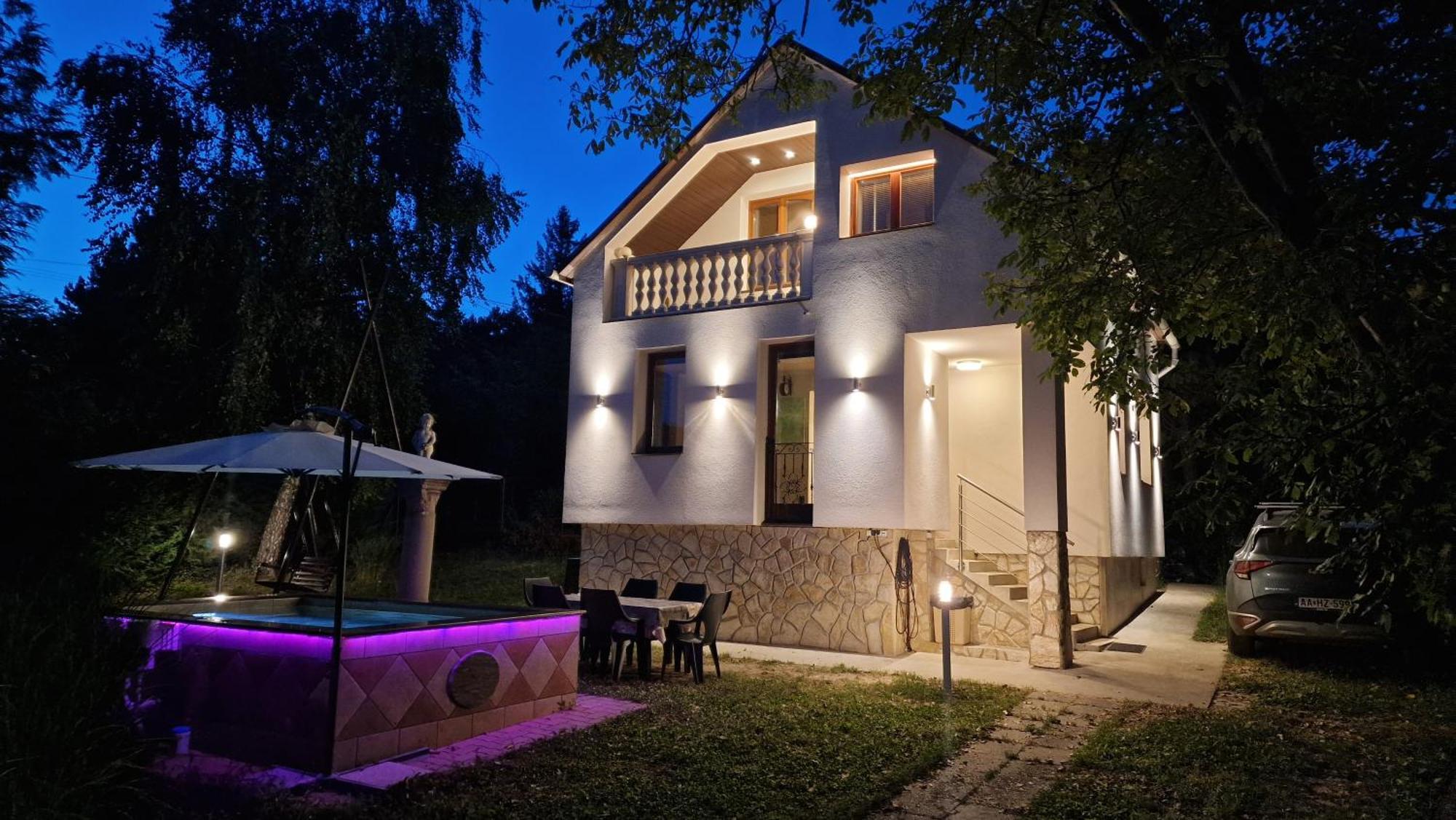 PilisszentivanPilis Hills View Deluxe House With Pool & Ac Near Bp别墅 外观 照片